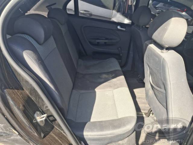 2013 VOLKSWAGEN GOL 