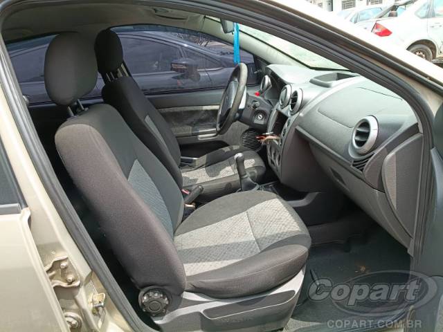 2011 FORD FIESTA 