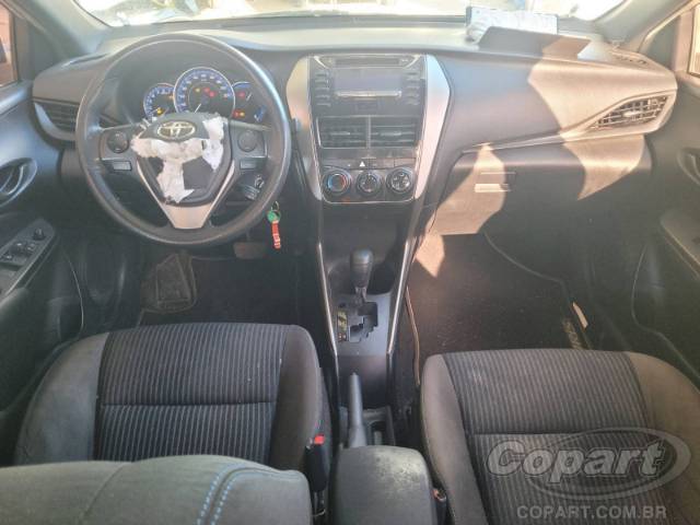 2021 TOYOTA YARIS 