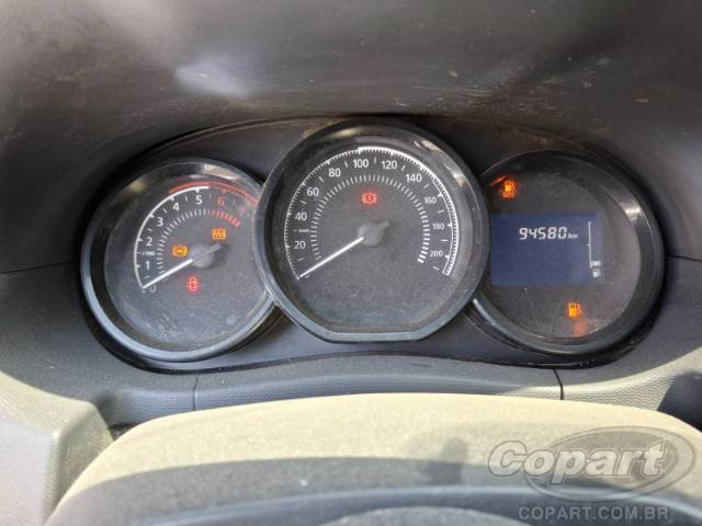 2019 RENAULT DUSTER OROCH 