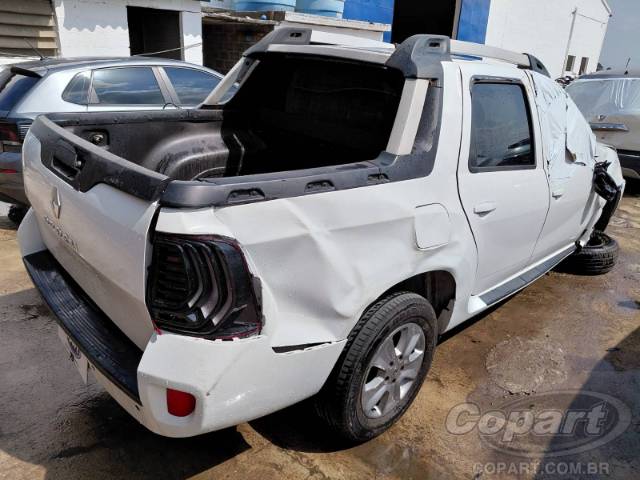 2021 RENAULT DUSTER OROCH 