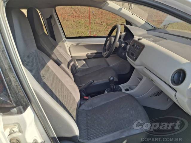 2015 VOLKSWAGEN UP 