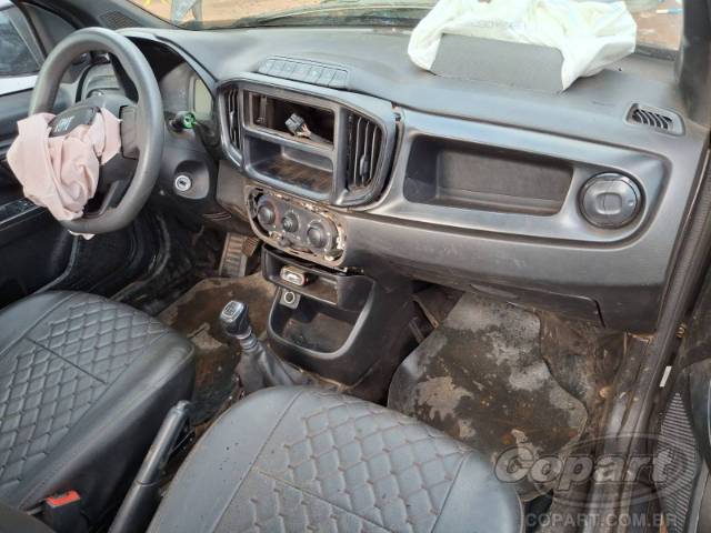 2025 FIAT STRADA 