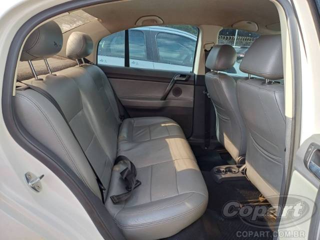 2013 VOLKSWAGEN POLO SEDAN 