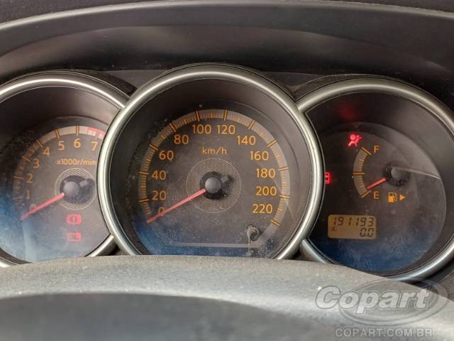 2010 NISSAN LIVINA 