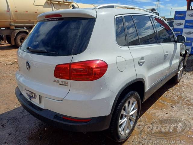 2015 VOLKSWAGEN TIGUAN 