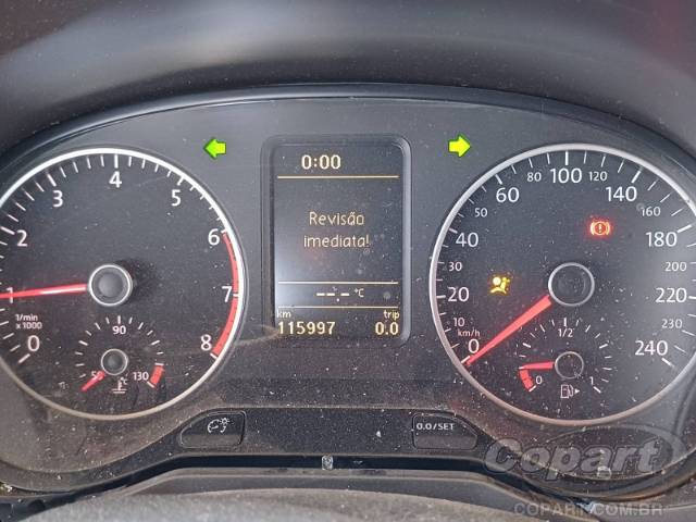 2015 VOLKSWAGEN FOX 