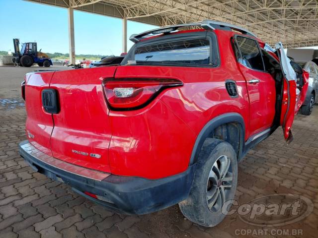 2017 FIAT TORO 