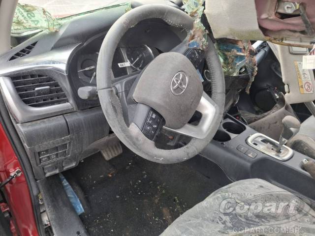 2024 TOYOTA HILUX CD 