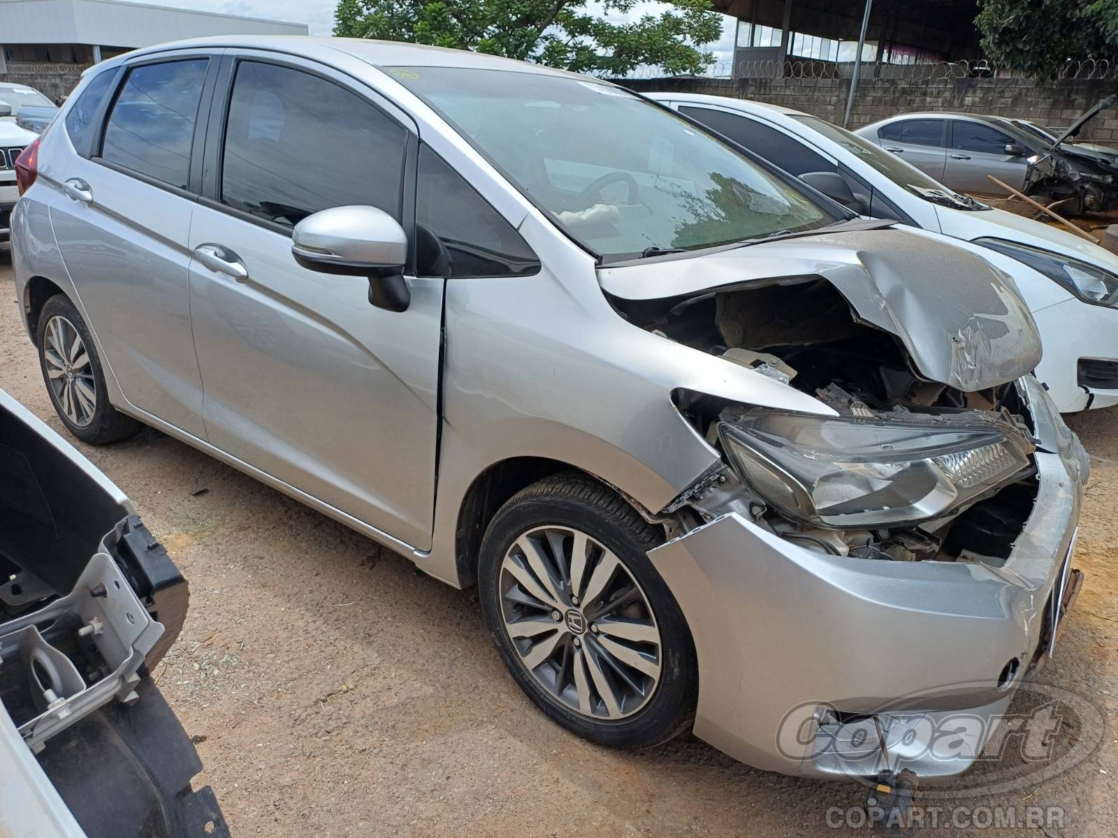 Honda Fit EX 1.5 16V i-VTEC 2016 Médio Dano Frontal