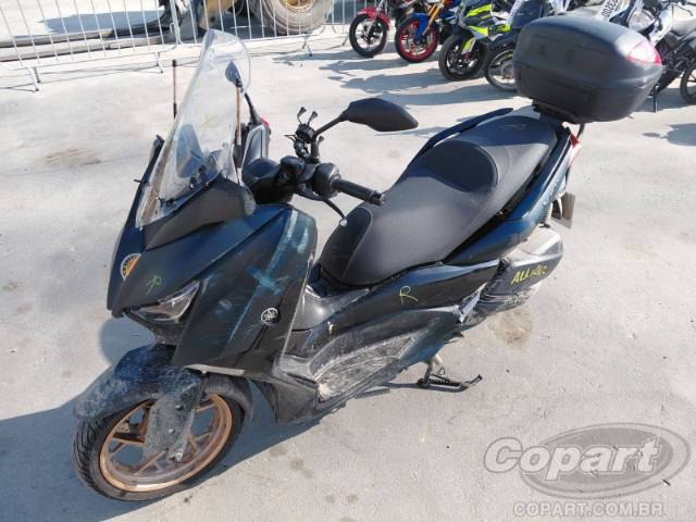 2023 YAMAHA XMAX 