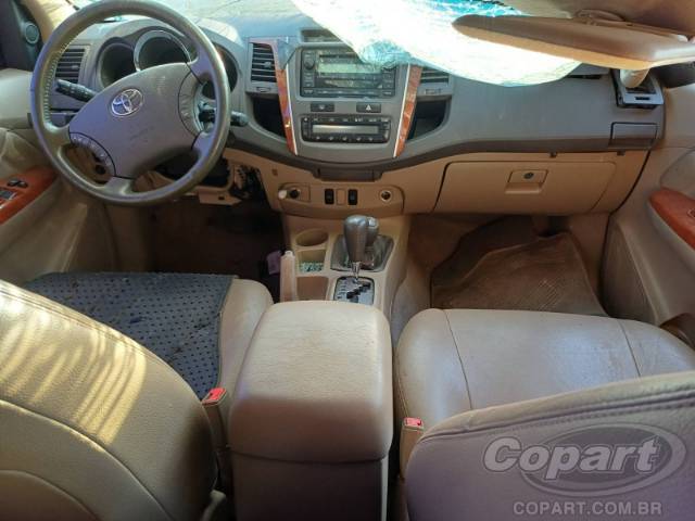 2011 TOYOTA HILUX SW4 