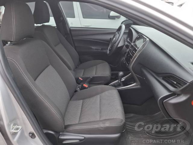 2025 TOYOTA YARIS 