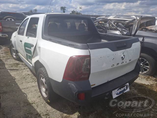 2022 RENAULT DUSTER OROCH 