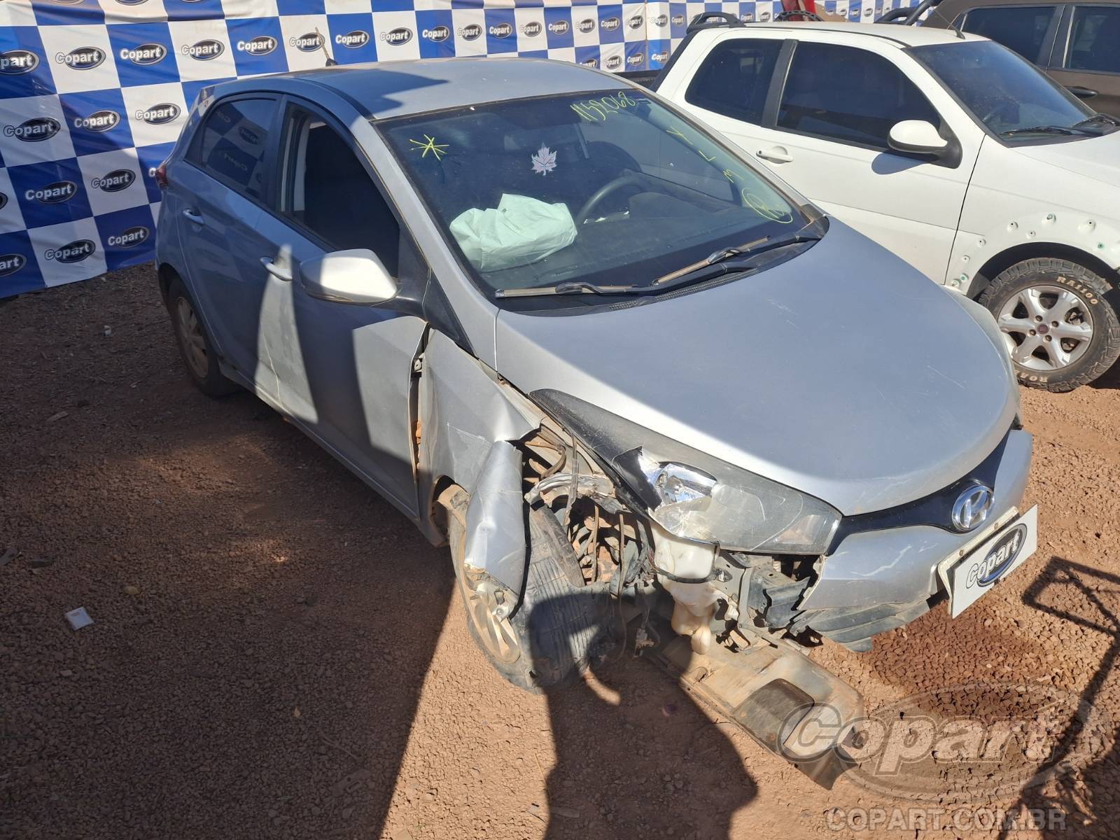 2015 HYUNDAI HB20