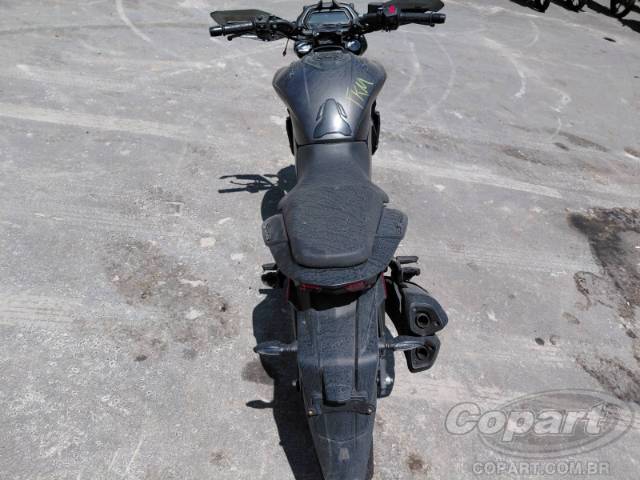 2025 BAJAJ DOMINAR 