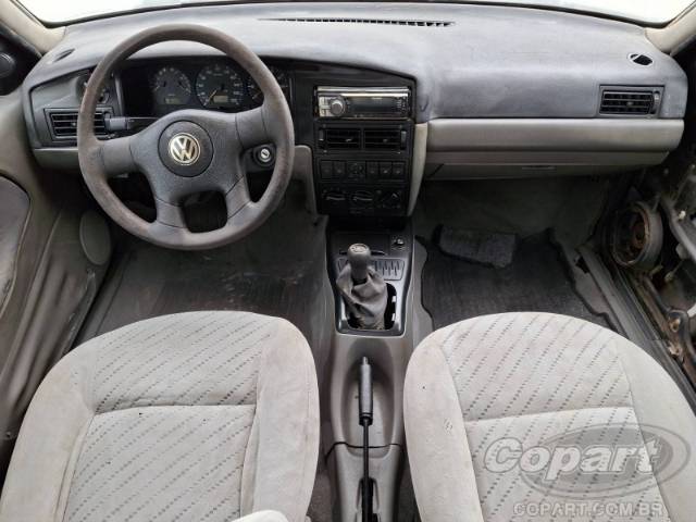 2003 VOLKSWAGEN SANTANA 