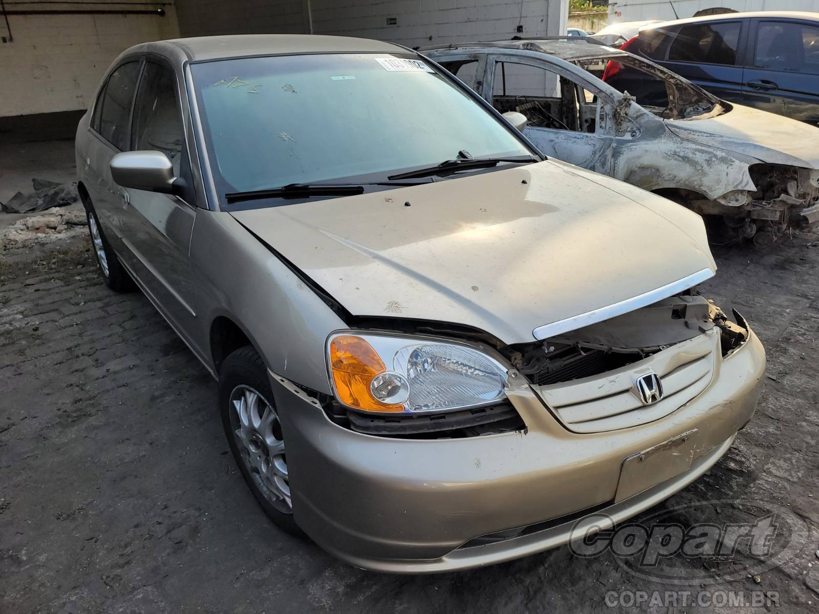 Veículo Honda Civic Honda Civic LX 1.7 16V 2003 Colisão 2003 em leilão