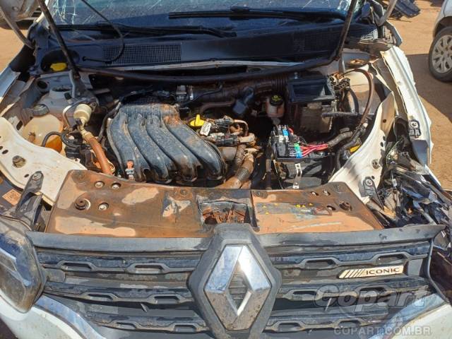 2025 RENAULT DUSTER 