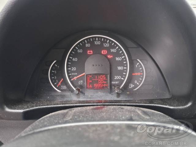 2010 VOLKSWAGEN FOX 