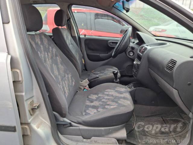 2004 CHEVROLET CORSA 