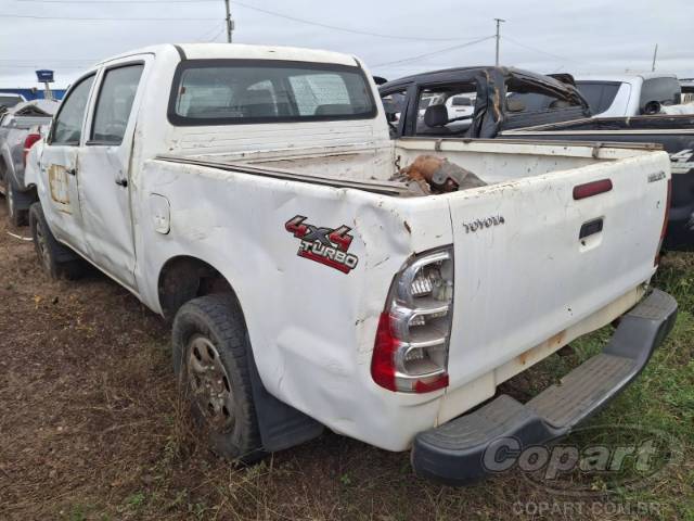 2010 TOYOTA HILUX CD 