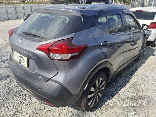 2019 NISSAN KICKS 