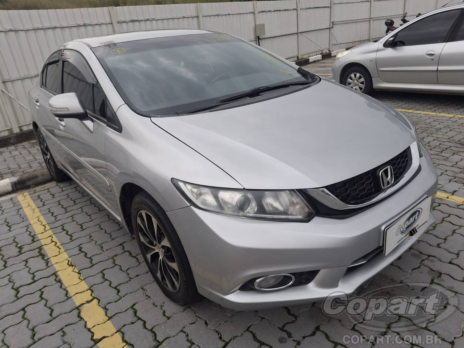 Honda Civic 2015 em leilão