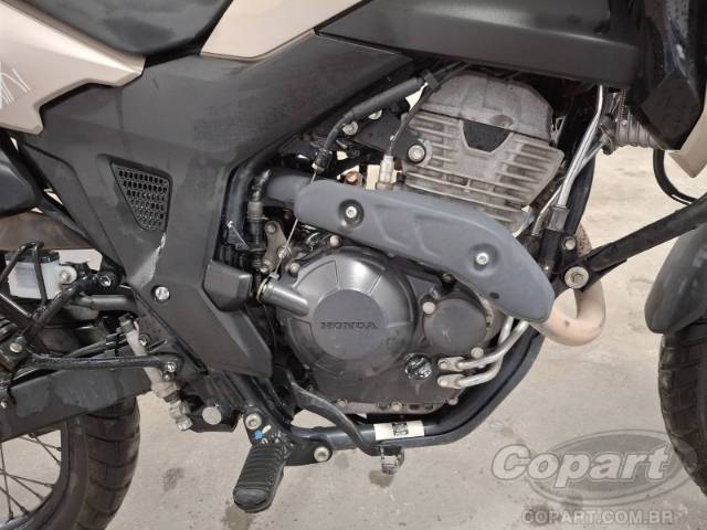 2026 HONDA XRE SAHARA 300 