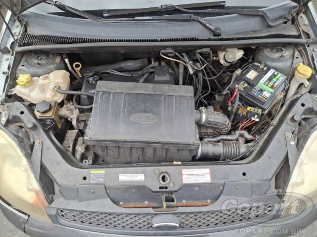 2004 FORD FIESTA 