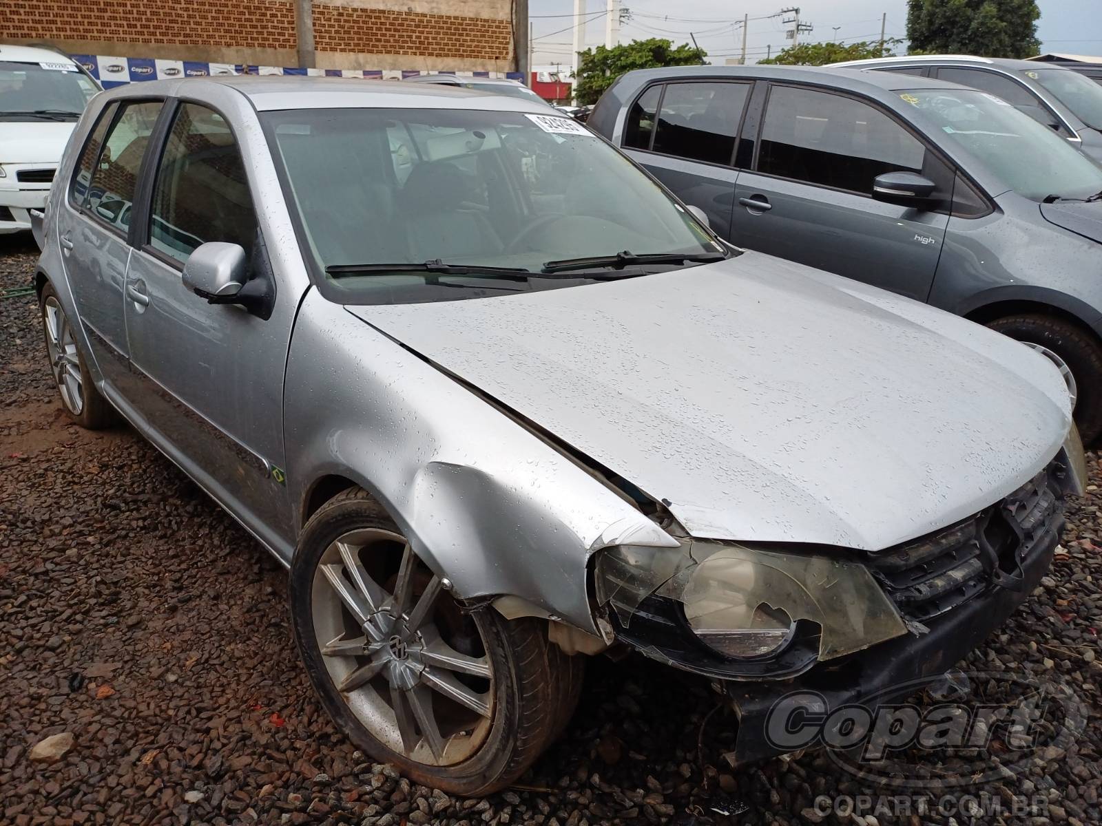 Veículo VW - VolksWagen Golf Volkswagen Golf Sportline 1.6 Total Flex 2010 Médio Dano Frontal 2010 em leilão