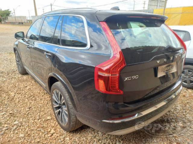 2022 VOLVO XC90 