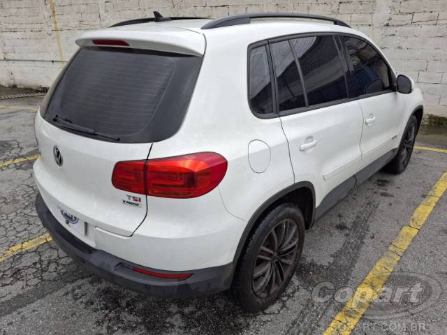 2017 VOLKSWAGEN TIGUAN 