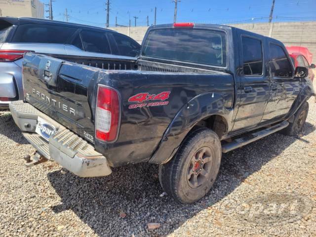 2005 NISSAN FRONTIER CD 