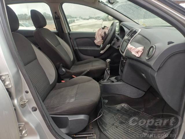 2019 RENAULT SANDERO 