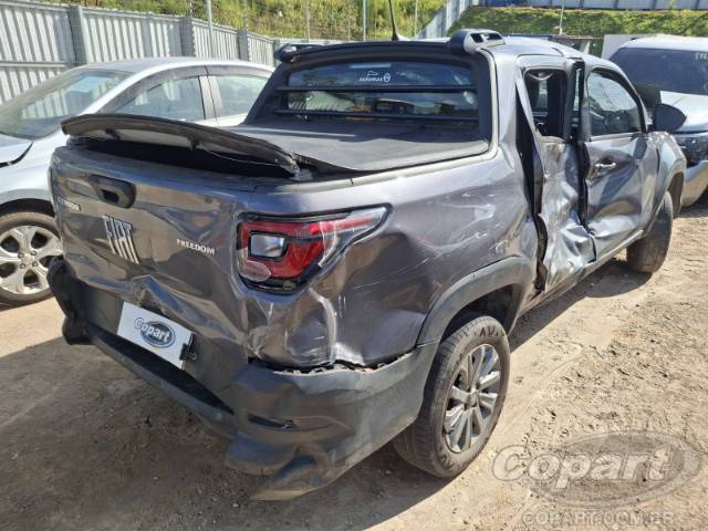 2021 FIAT STRADA CD 