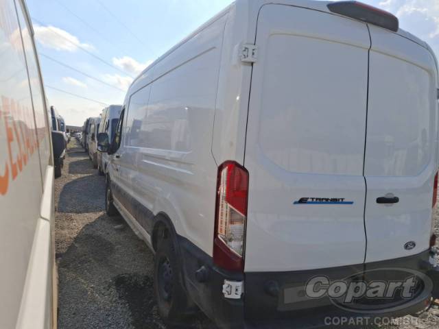 2025 FORD E-TRANSIT FURGAO 