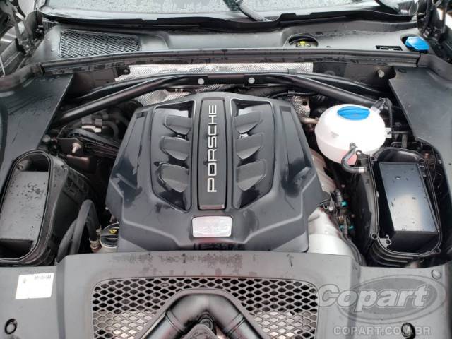 2015 PORSCHE MACAN 