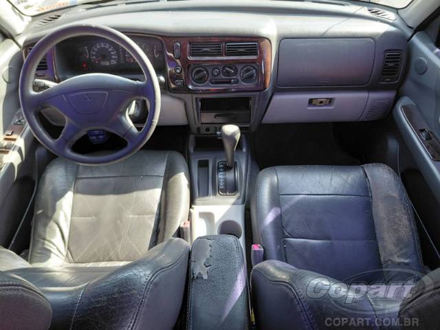 2003 MITSUBISHI PAJERO SPORT 