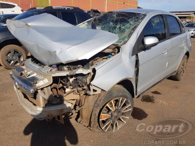 2013 FIAT GRAND SIENA 