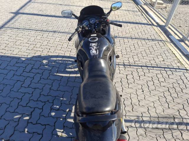 1999 SUZUKI GSX750 