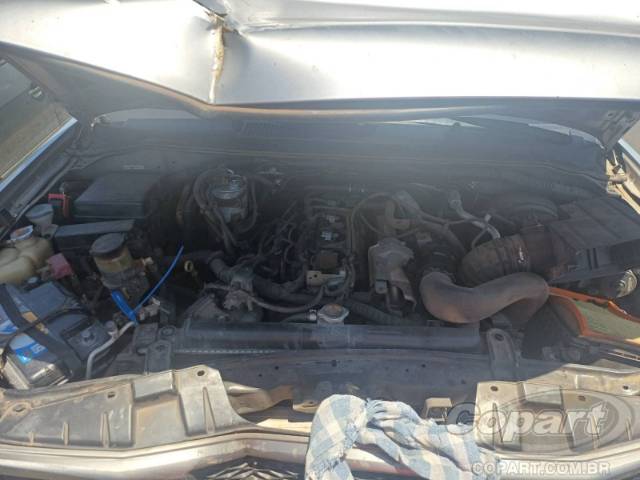 2015 NISSAN FRONTIER CD 