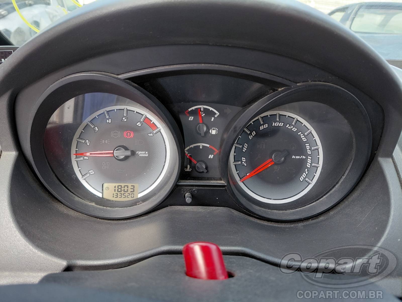 2011 FORD FIESTA SEDAN — foto 8 de 11