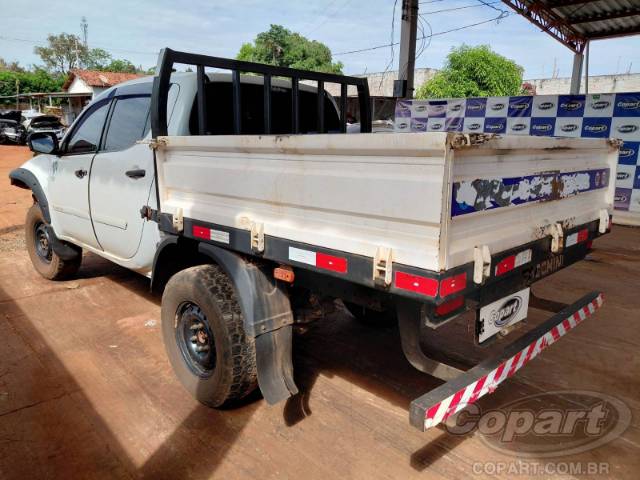 2015 MITSUBISHI L200 TRITON 