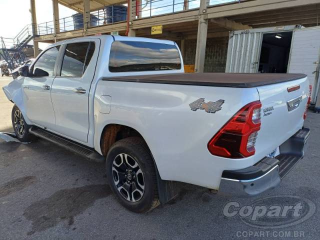 2025 TOYOTA HILUX CD 