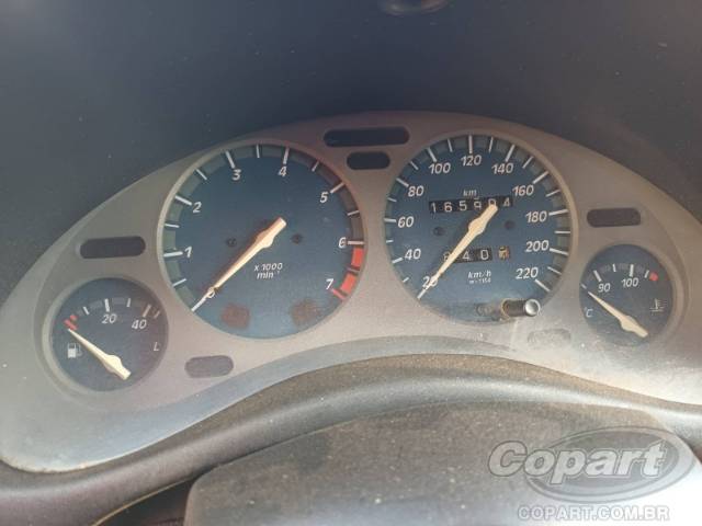 2000 CHEVROLET CORSA SEDAN 