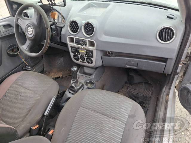 2011 VOLKSWAGEN GOL 