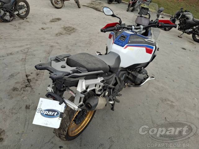 2025 BMW R 1300 