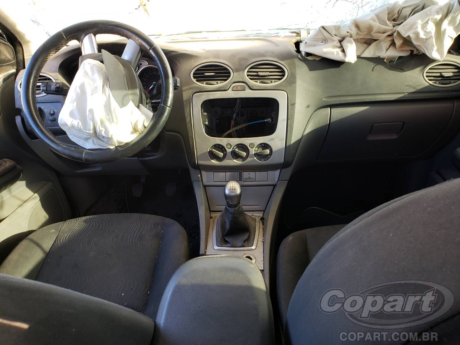 Foto 9 de 10: 2013 FORD FOCUS