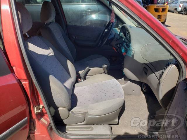 2002 FORD FIESTA SEDAN 